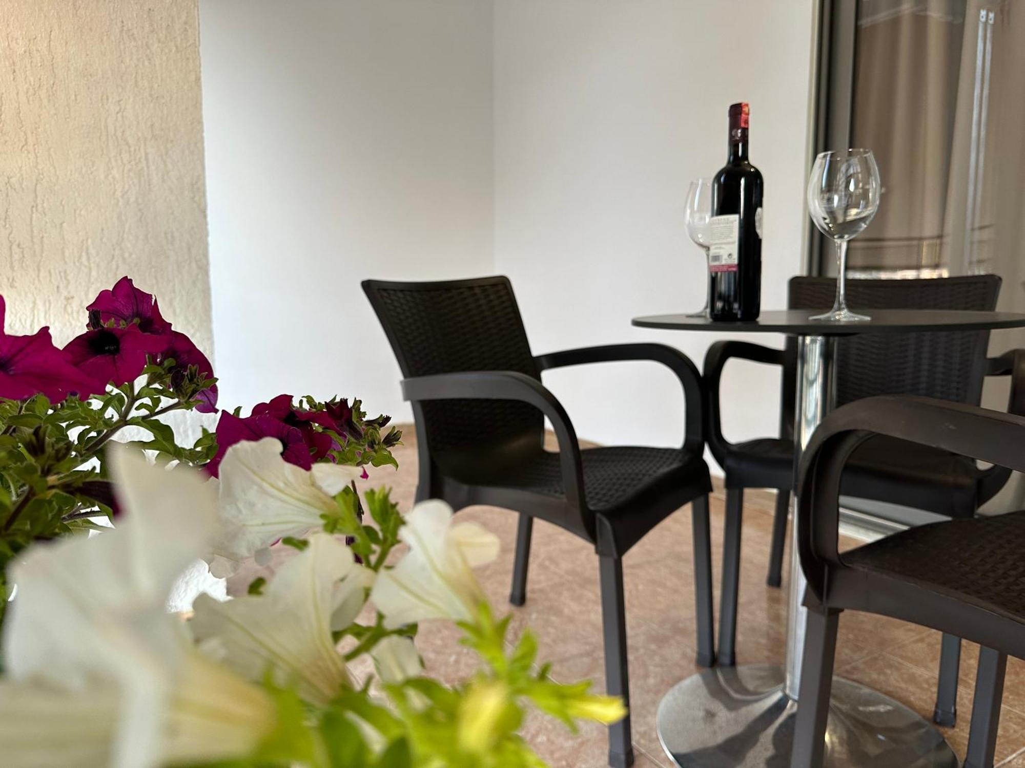 Suites Kozi Sarande Exterior photo
